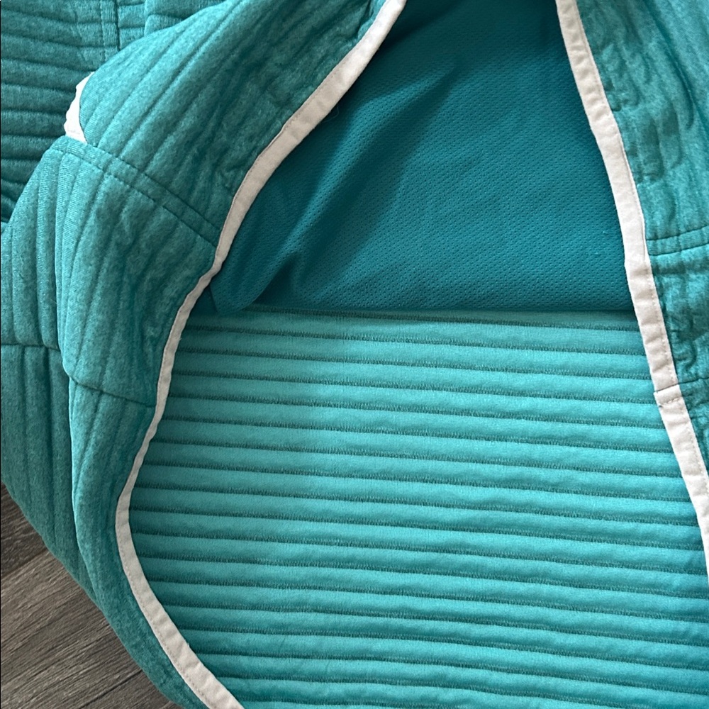 L.L. Bean Women’s Teal Quilted Button Up Pullover - Picture 5 of 5